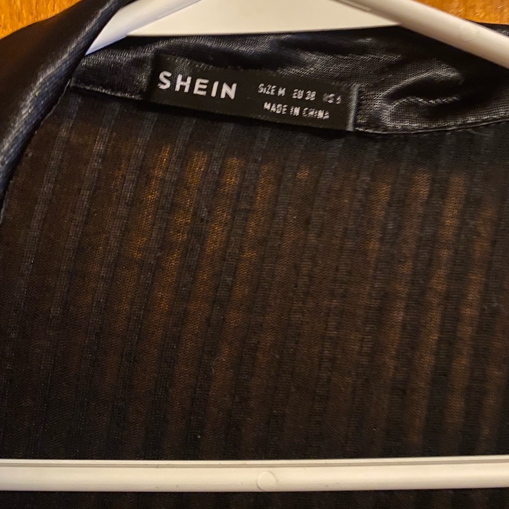 sheer medium button down - Picture 2 of 3